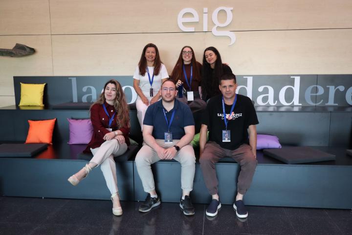 Presentación final de Somos Tú ante el jurado del Startup Weekend Granada 2026